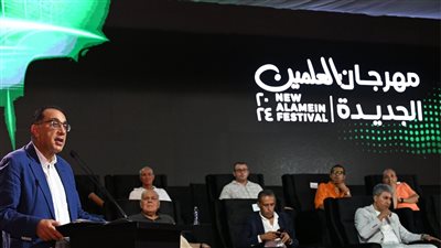 رئيس الوزراء يشهد فعاليات ختام رالي السيارات الكهربائية بالعلمين الجديدة