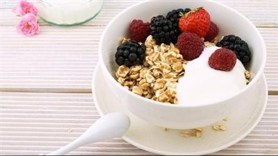 استشاري أطفال ينصح بتقديم الشوفان للصغار بدءا من عمر 6 أشهر