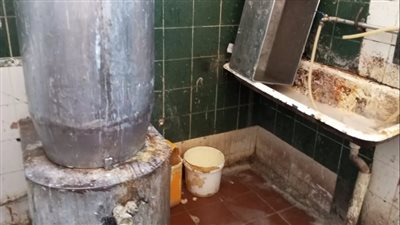 ضبط 5 أطنان مواد غذائية بالعاشر في الشرقية 