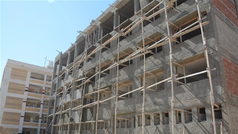 محافظ البحيرة تتفقد