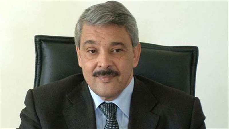 كمل إيدير، فيتو