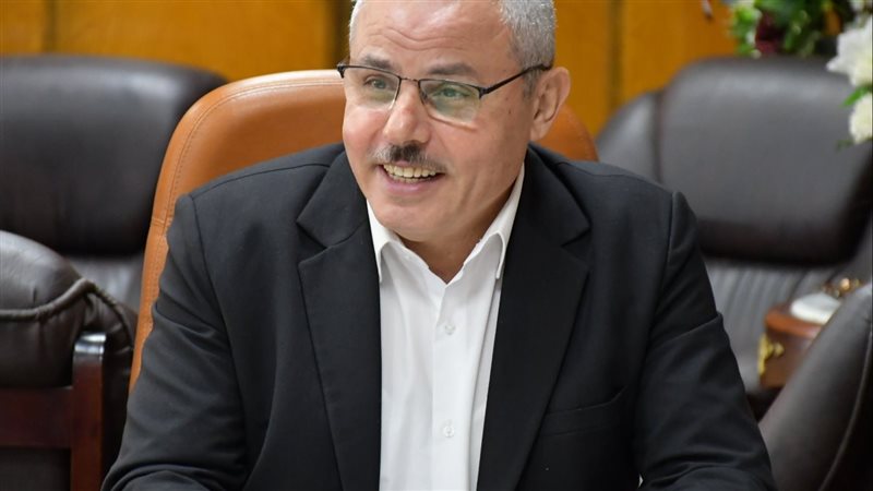 الدكتور ناصر مندور