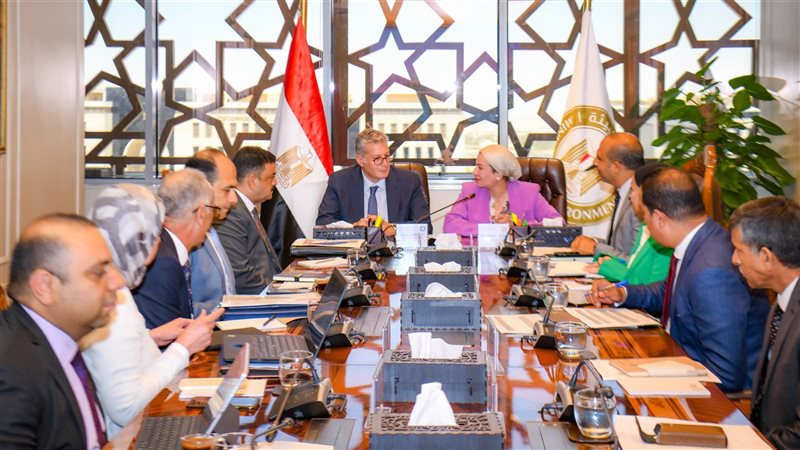 بدوي ووزيرة البيئه