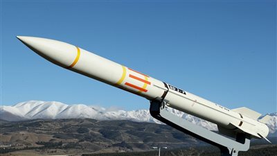 بعد قرب اتفاق غزة، صحيفة أمريكية: إيران وحزب الله خفضا مستوى جاهزية وحداتهما الصاروخية