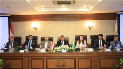 محافظ الجيزة: عقد لقاء أسبوعي مع المواطنين لبحث مشاكلهم وحلها 