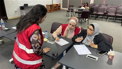 الهلال الأحمر ينفذ برنامجًا تدريبيًا مكثفًا لإعداد مدربين من ميسرات الحضانات