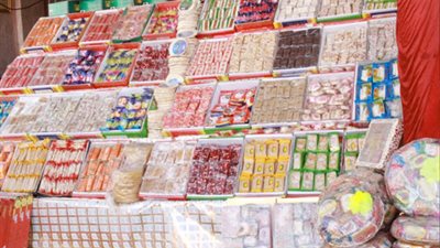 العروسة بـ 25 والحصان 40 جنيهًا.. شعبة المواد الغذائية تؤكد تراجع الإقبال على حلوى المولد النبوي.. وهذه أبرز العوامل المؤثرة على الاحتفالات