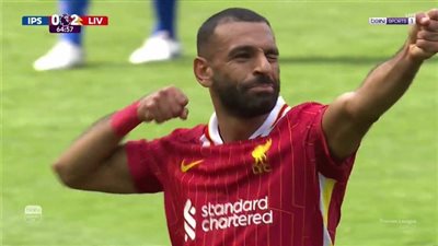 محتفلا بالقوس والسهم، محمد صلاح يحقق رقما قياسيا بعد هدفه في إيبسوتش (فيديو)