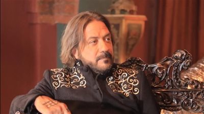 الإسباني إنريكي إرسي: عمري ما كنت أتخيل إني أمثل على ضفاف النيل وفي البلد الأعظم حضارة 