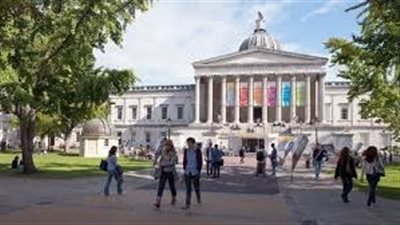 تفسير رؤية الجامعة في المنام وعلاقته بسماع أخبار سعيدة 