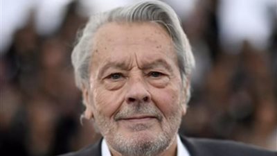 طلب الموت الرحيم، وكتب وصيته خوفا على أبنائه، رحيل آلان ديلون ساموراي السينما الفرنسية