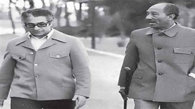 مئوية أنيس منصور.. حكايات ابن بطوطة القرن الحادي والعشرين.. وصفه طه حسين بـ