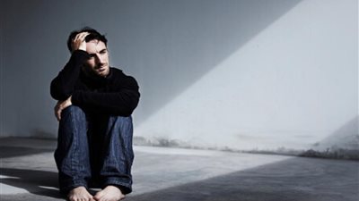 الصحة تحذر من زيادة الضغوط النفسية: تسبب أمراض القلب والضغط 