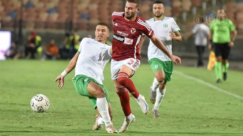 مباراة  الأهلي مع