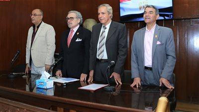 نقابة كتاب مصر ترفع سقف الانتفاع بالخدمة الصحية للعضو إلى 60 ألف جنيه 