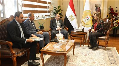 تفاصيل لقاء محافظ المنيا مع وزيرة التنمية المحلية 
