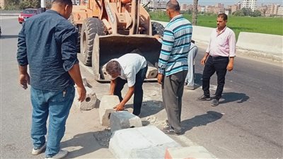 محلية بني عامر بالشرقية تكثف أعمال النظافة العامة بالمدينة 