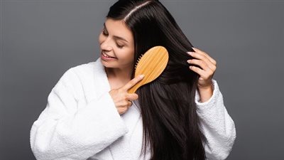 خليط الحناء والقهوة، لتكثيف الشعر وإطالته وتنظيف فروة الرأس 