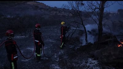  إجلاء العشرات من سكان بلدة فرنسية بسبب الحرائق