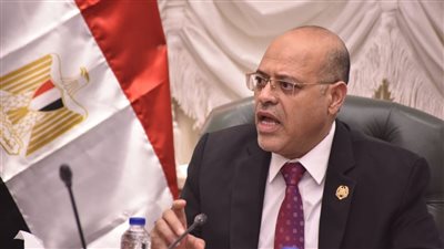 وزير العمل يزف بشرى للشباب: الإعلان عن وظائف بنظام التعاقد 