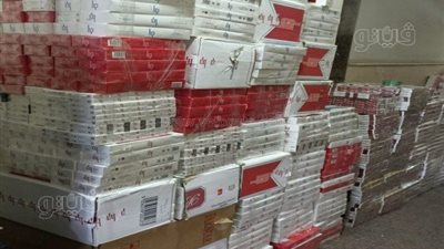 ضبط 50 ألف عبوة سجائر مهربة جمركيًا بأحد المخازن بالقاهرة