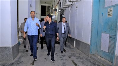 محافظ سوهاج يتفقد العمل بمركز القلب والجهاز الهضمي
