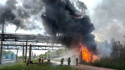 إصابة 3 أشخاص في انفجار مصنع للبتروكيماويات بروسيا