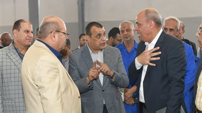  وزير الإنتاج الحربي يتفقد شركة شبرا للصناعات الهندسية 