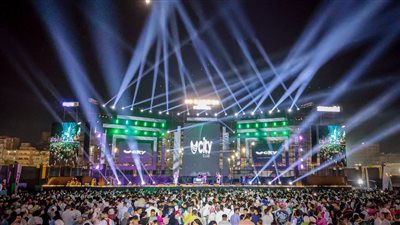 بحضور الآلاف.. رامي صبري وبوسي يشعلان حفل طنطا (صور) 