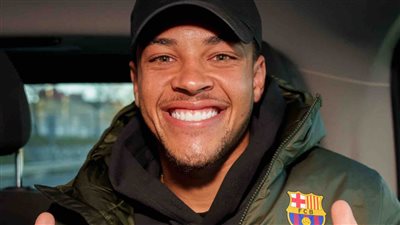 برشلونة يحسم إعارة لاعبه لريال بيتيس