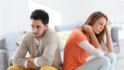 للمتزوجات، احذري الغرامة والحبس حال الإساءة للزوج 