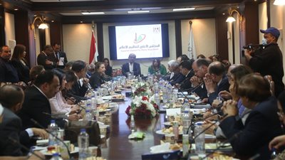 الأعلى للإعلام: وقف مذيعتي «صبايا» و«تفاصيل» وغلق قناة الصحة والجمال