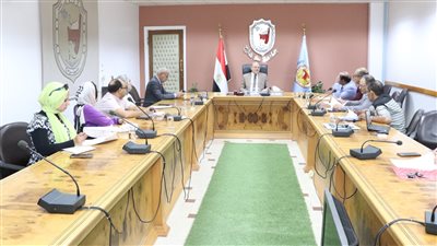 الموافقة على قيد الطلاب الوافدين ببرنامج الطب التكاملي بطب سوهاج