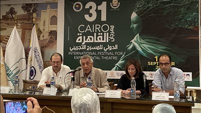 القاهرة للمسرح التجريبي يطلق اسم الدكتور علاء عبد العزيز على دورته الـ 31