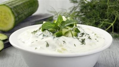 طريقة عمل سلطة الزبادي، سهلة ولذيذة ومغذية 