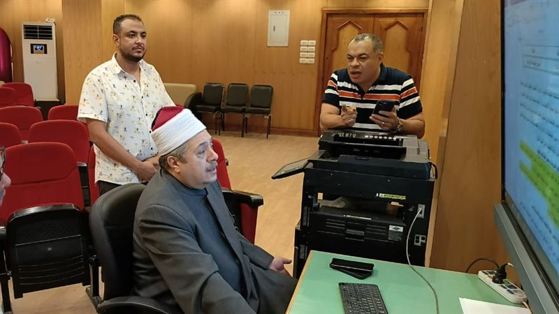 الشيخ أيمن عبدالغني،