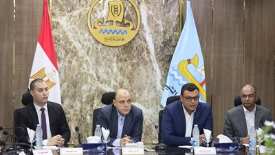 وزير الإسكان خلال زيارته لكفر الشيخ: نجاح المشروعات يتوقف على المتابعة الميدانية