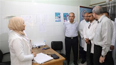 في زيارة مفاجئة، محافظ المنيا يتابع مستشفى الصحة الإنجابية بمطاي 