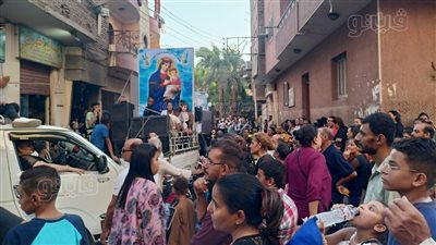 المسيحيون يحتفلون بإصعاد العذراء مريم بمسيرات في شوارع الأقصر (بث مباشر)