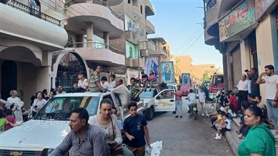 مشهد مهيب بطول الشارع، شاهد دورة إصعاد العذراء مريم بالأقصر