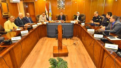 محافظ أسيوط يعلن وضع خطة طوارئ لتأمين المنشآت ضد الكوارث