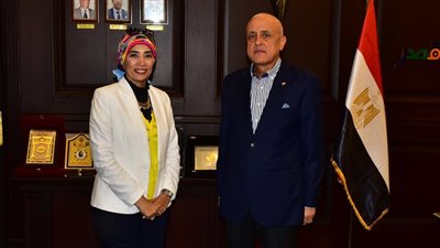 عمارة يبحث سبل التعاون المشترك بين محافظة وجامعة الأقصر 