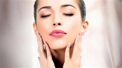 قناع طبيعي واقتصادي لتفتيح بشرتك وتوريدها 