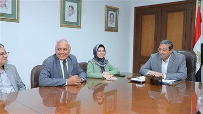 محافظ دمياط يبحث مع نقيب المهندسين سبل التعاون المشترك