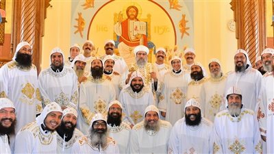 دير الأنبا يحنس بطريق العلمين يضم ثلاثة رهبان جدد