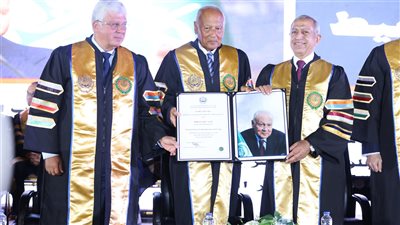 الأكاديمية العربية تمنح أبو الغيط الدكتوراه الفخرية في العلوم الإنسانية والاجتماعية