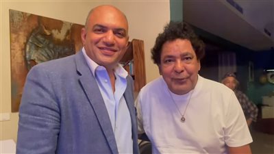 طبيب محمد منير يكشف موعد سفر الكينج لإجراء فحوصات طبية بألمانيا (فيديو)