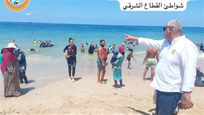 وسط هدوء نسبي للأمواج، شواطئ الإسكندرية ترفع شعار مكتملة العدد