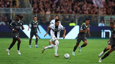 ميلان يواصل السقوط بعد الخسارة من بارما 2-1 في الدوري الإيطالي (صور)