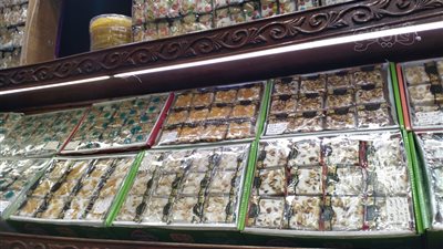 الكيلو يبدأ من 48 جنيهًا، تعرف على أرخص أسعار حلوى المولد بالأسواق (صور) 